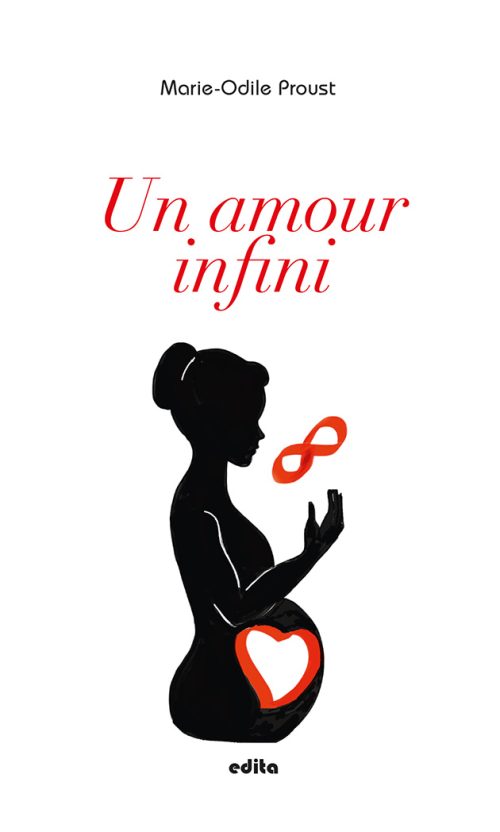 Profil d'une femme enceinte avec un cœur dessiné dans le ventre